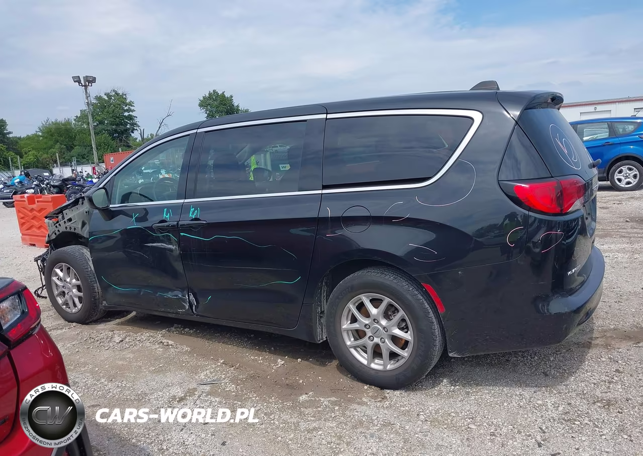 2022 Chrysler Voyager Lx VIN:2C4RC1CGXNR227027 - 14