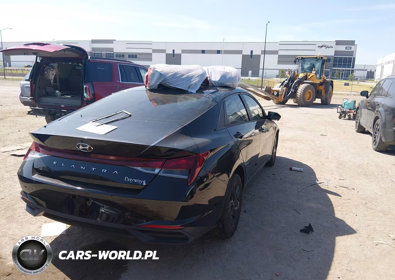 2023 Hyundai Elantra Sel VIN:5NPLM4AG5PH102217 - 4