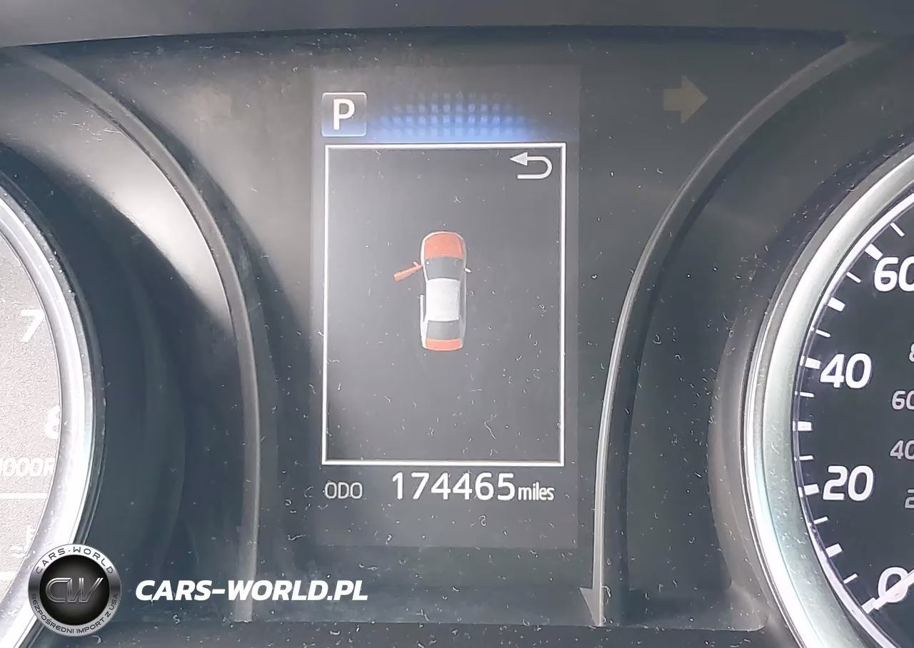 2018 Toyota Camry L VIN:4T1B11HK2JU002808 - 15