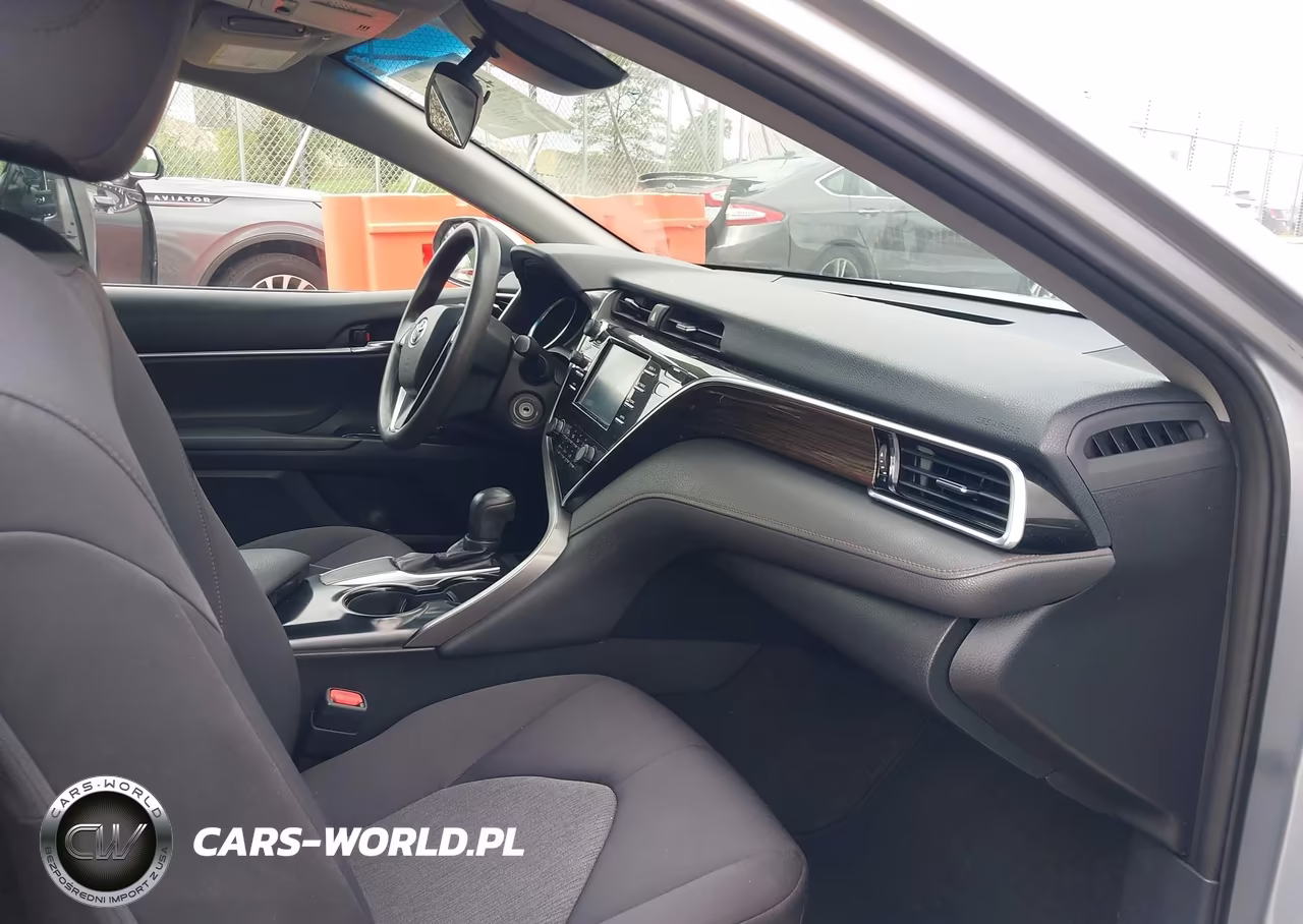 2018 Toyota Camry L VIN:4T1B11HK2JU002808 - 5