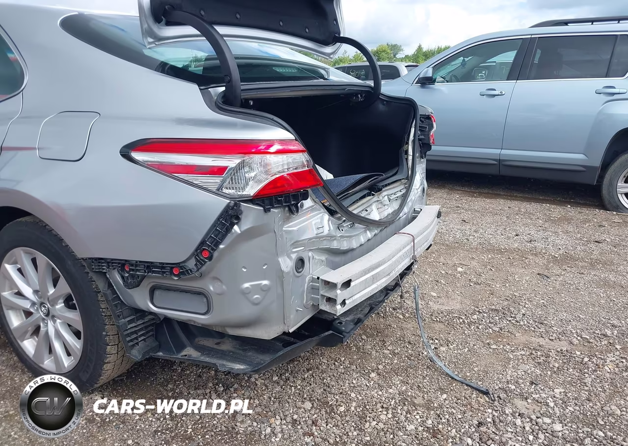 2018 Toyota Camry L VIN:4T1B11HK2JU002808 - 6