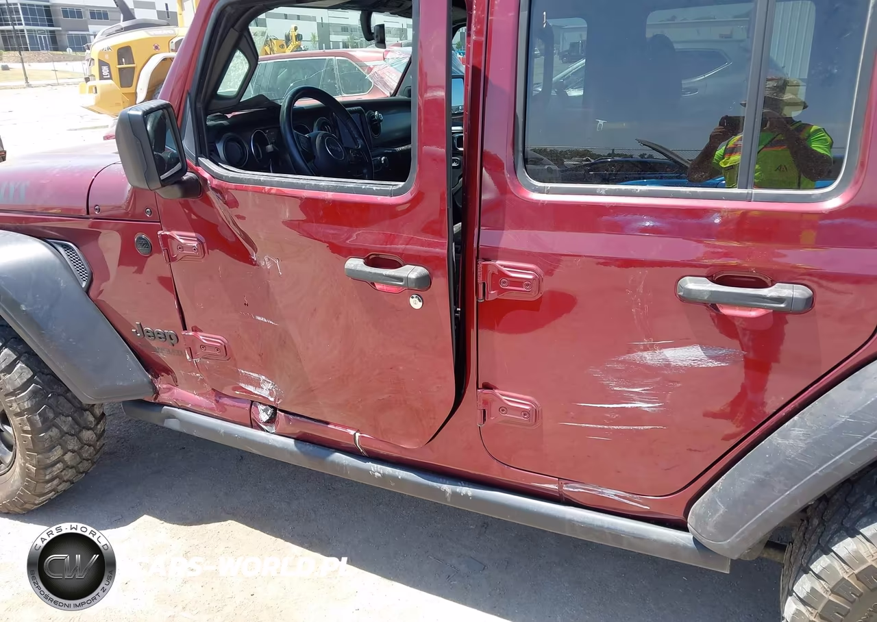 2021 Jeep Wrangler Unlimited Willys 4X4 VIN:1C4HJXDN0MW557587 - 6