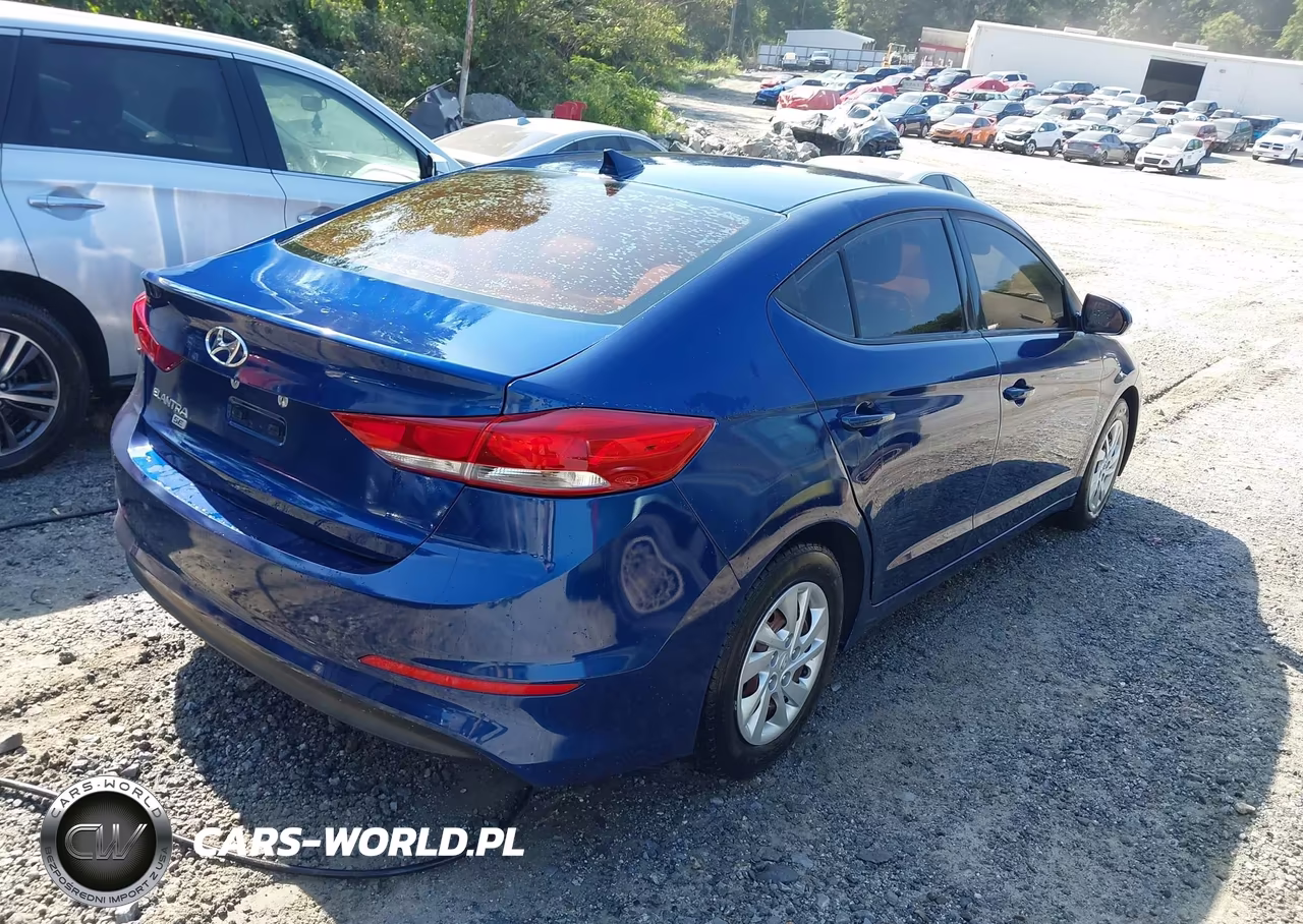 2017 Hyundai Elantra Se VIN:5NPD74LF0HH163427 - 4