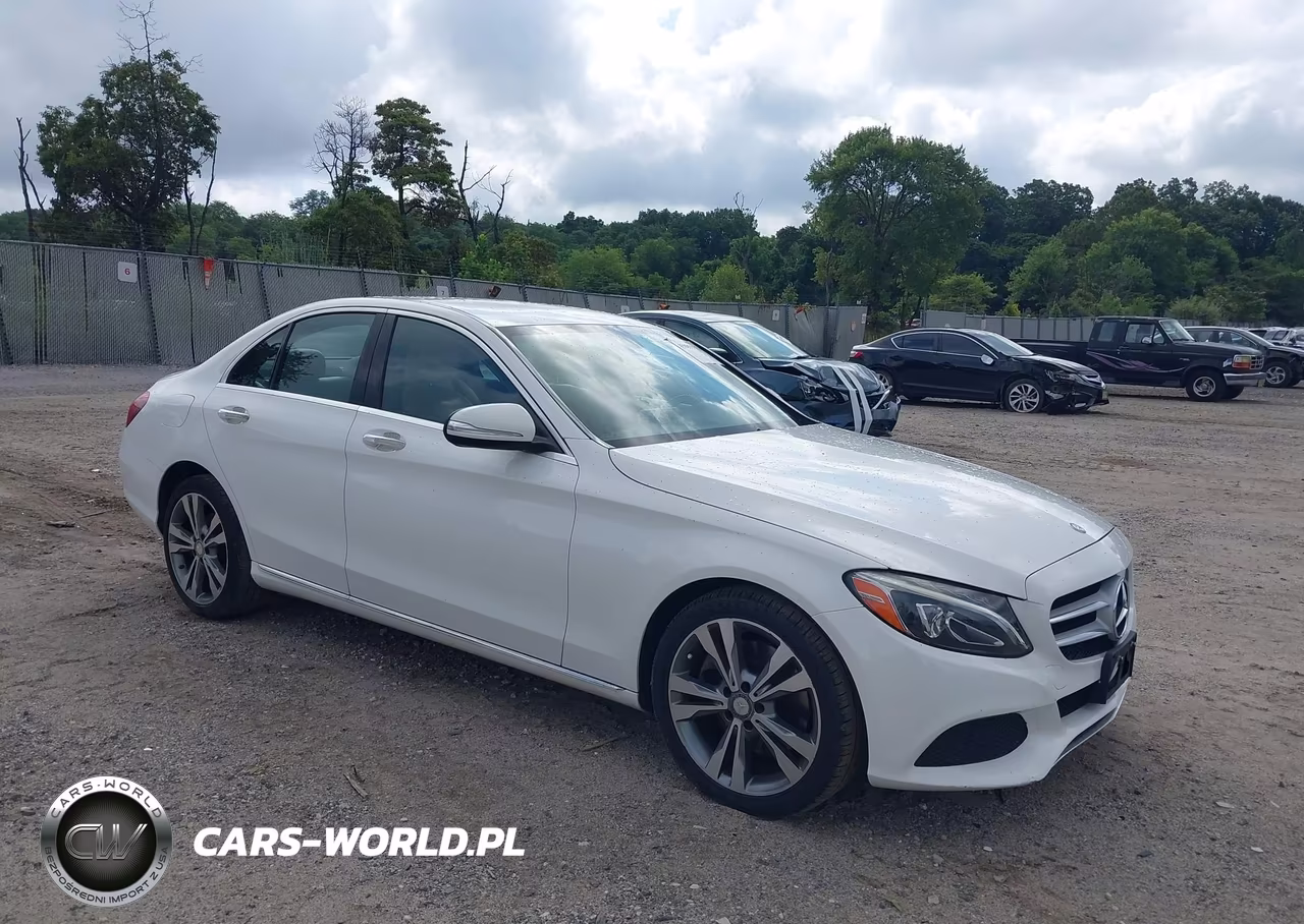 2015 Mercedes-Benz C 300 4Matic – zdjęcie 1 z 16