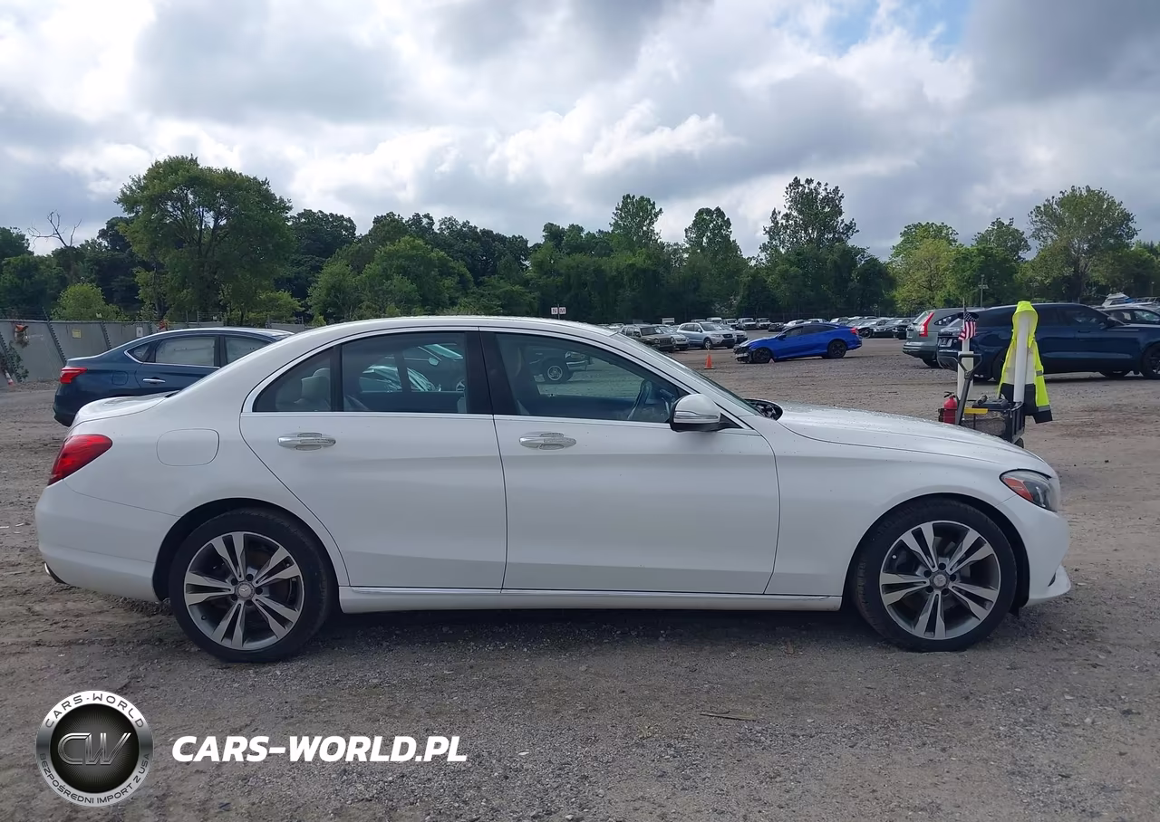 2015 Mercedes-Benz C 300 4Matic VIN:55SWF4KB6FU003427 - 13