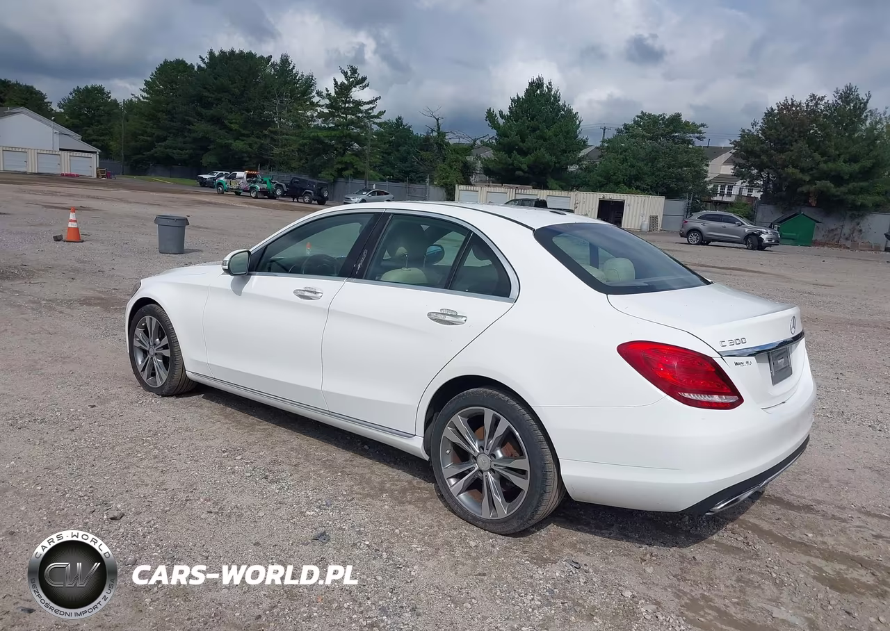 2015 Mercedes-Benz C 300 4Matic VIN:55SWF4KB6FU003427 - 3