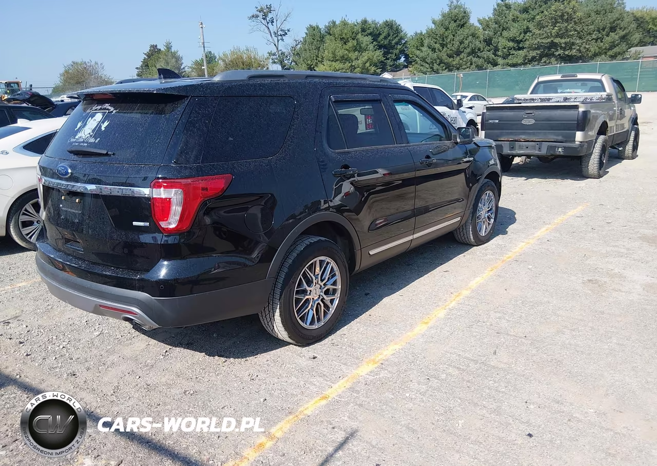 2016 Ford Explorer Xlt VIN:1FM5K8D89GGB40639 - 4