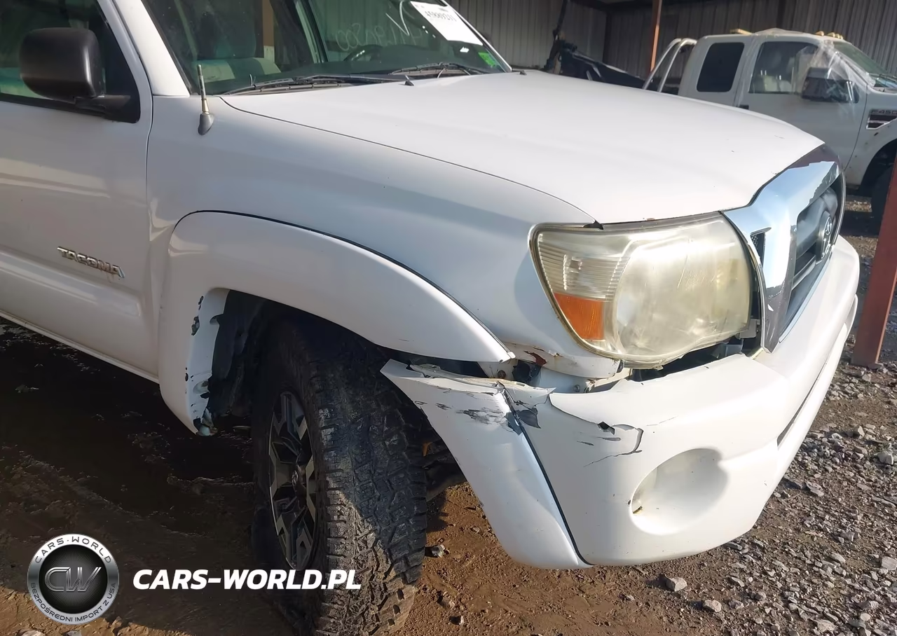 TOYOTA TACOMA VIN:5TEMU52N98Z526957 - 6