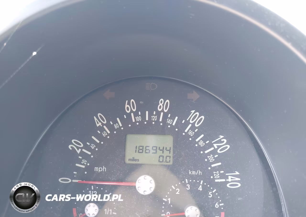 2002 Volkswagen New Beetle Gls VIN:3VWCB21C62M445920 - 7