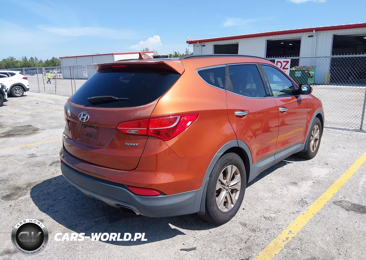 2015 Hyundai Santa Fe Sport 2.4L VIN:5XYZU3LB0FG266065 - 4