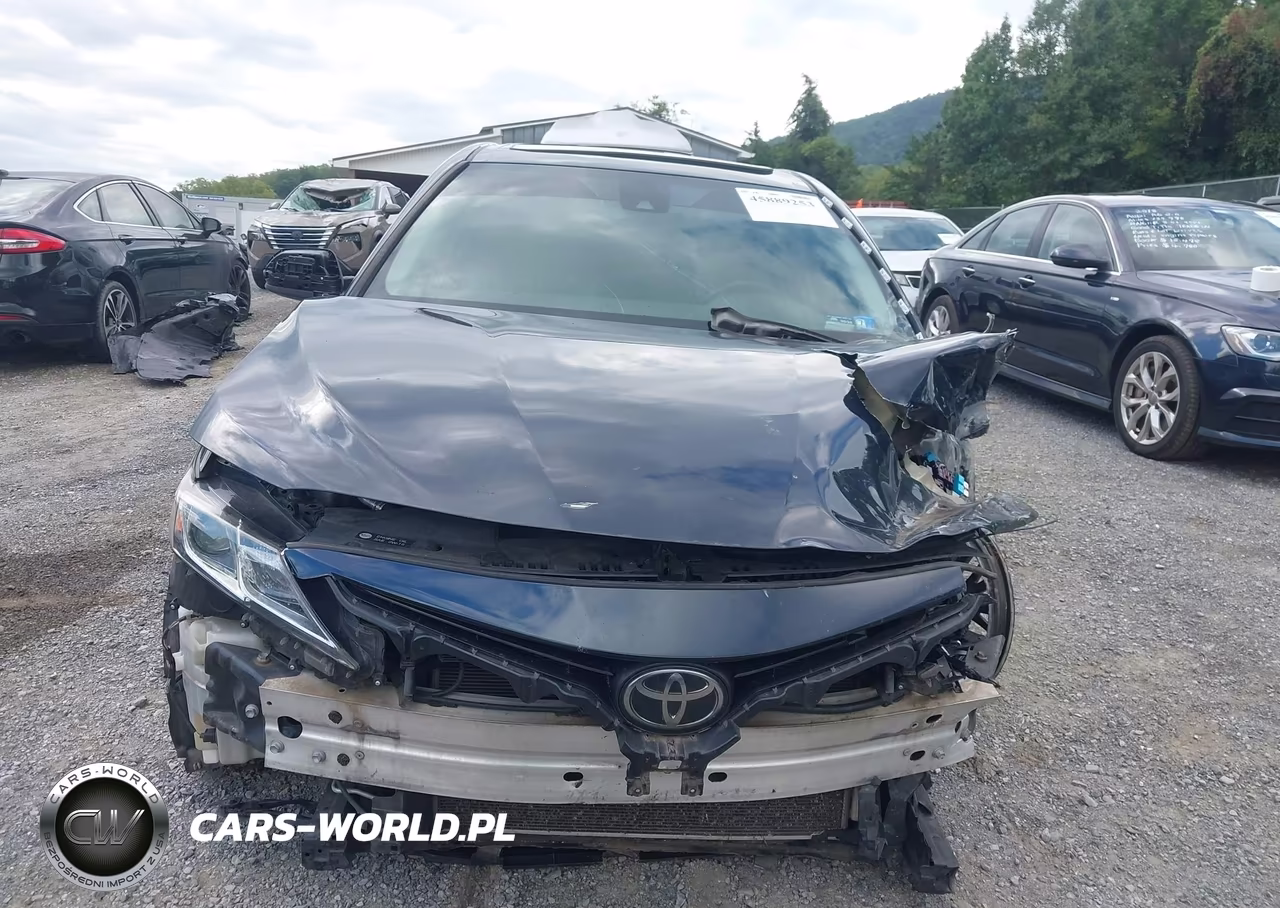 2020 Toyota Camry Se VIN:4T1G11AK1LU878384 - 13
