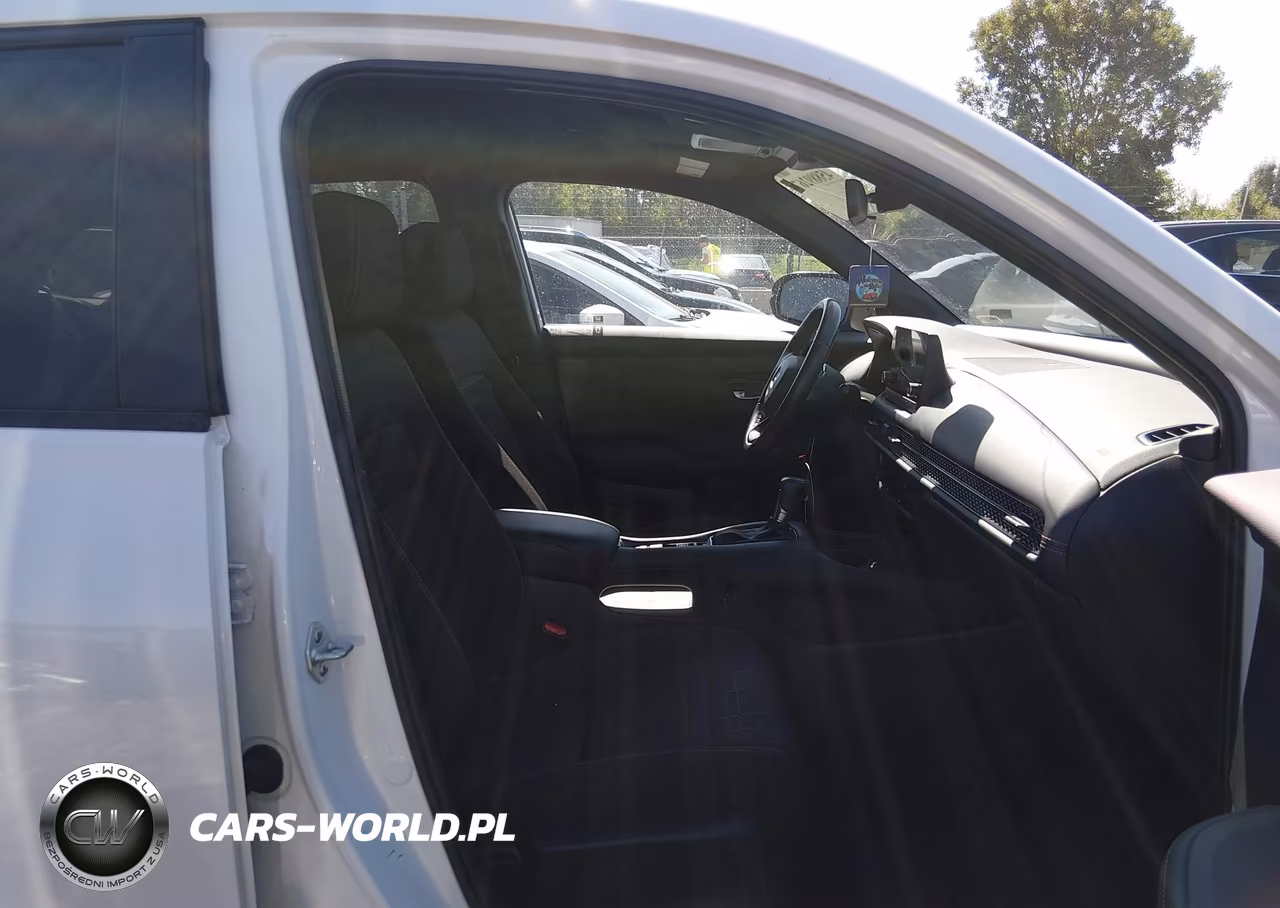 2025 Honda Hr-V 2Wd Sport VIN:3CZRZ1H5XSM718958 - 5