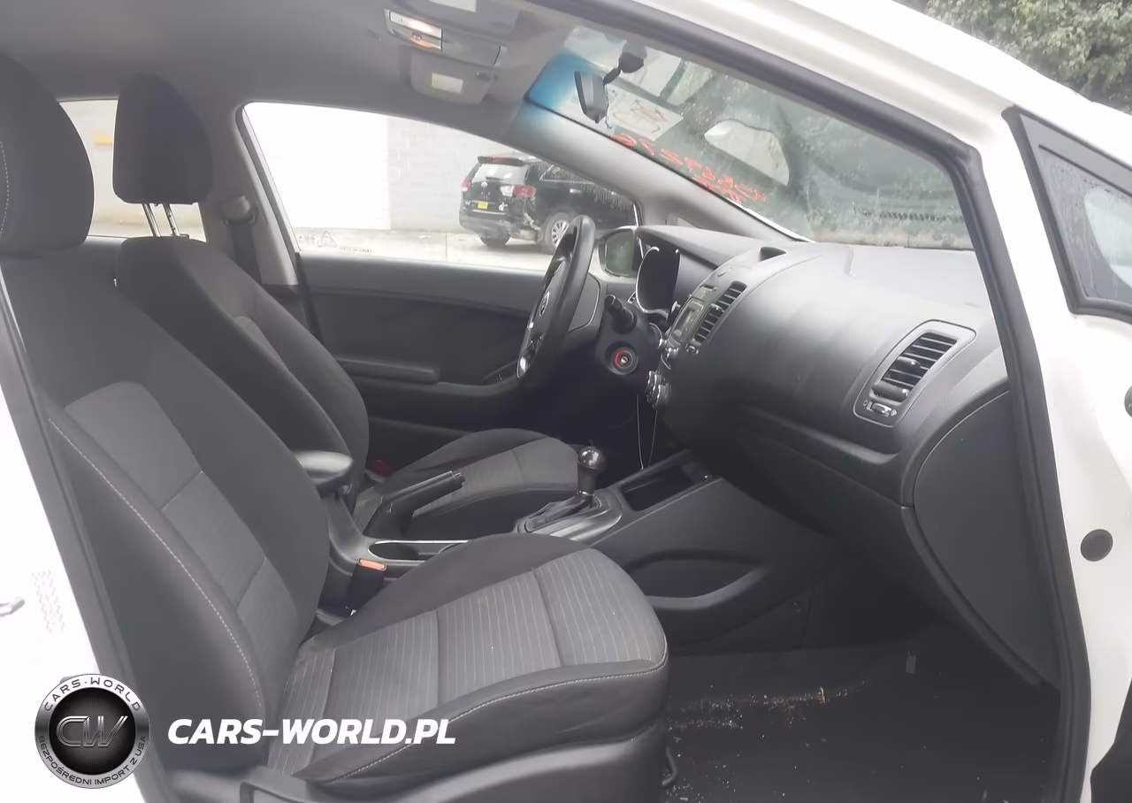 2015 Kia Forte Lx VIN:KNAFX4A6XF5428148 - 5