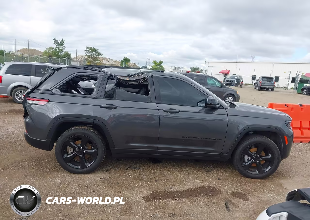 2026 Jeep Grand Cherokee Limited 4X4 VIN:1C4RJHBR5TC191528 - 13