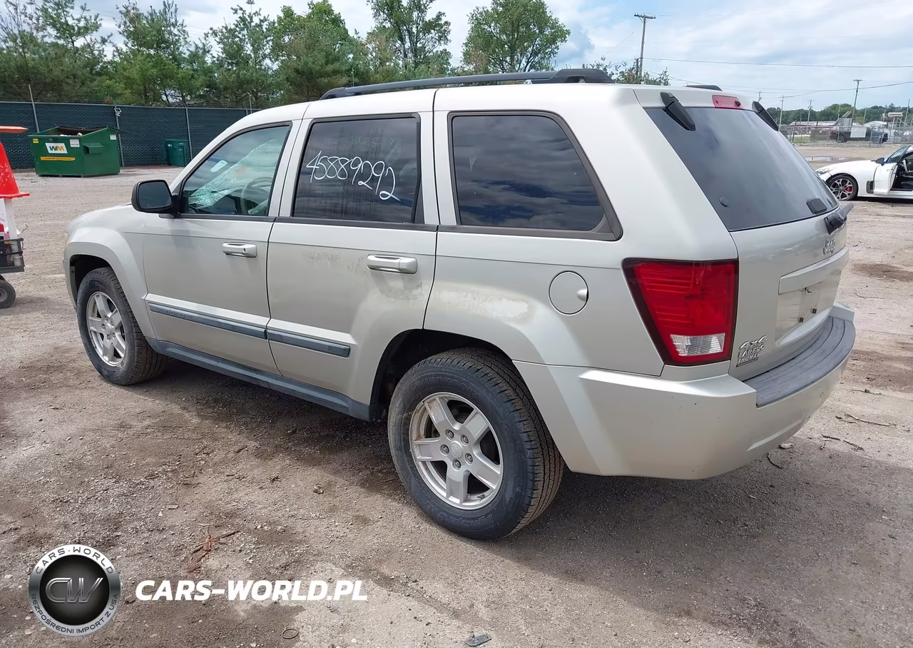 2007 Jeep Grand Cherokee Laredo VIN:1J8GR48K67C500523 - 3