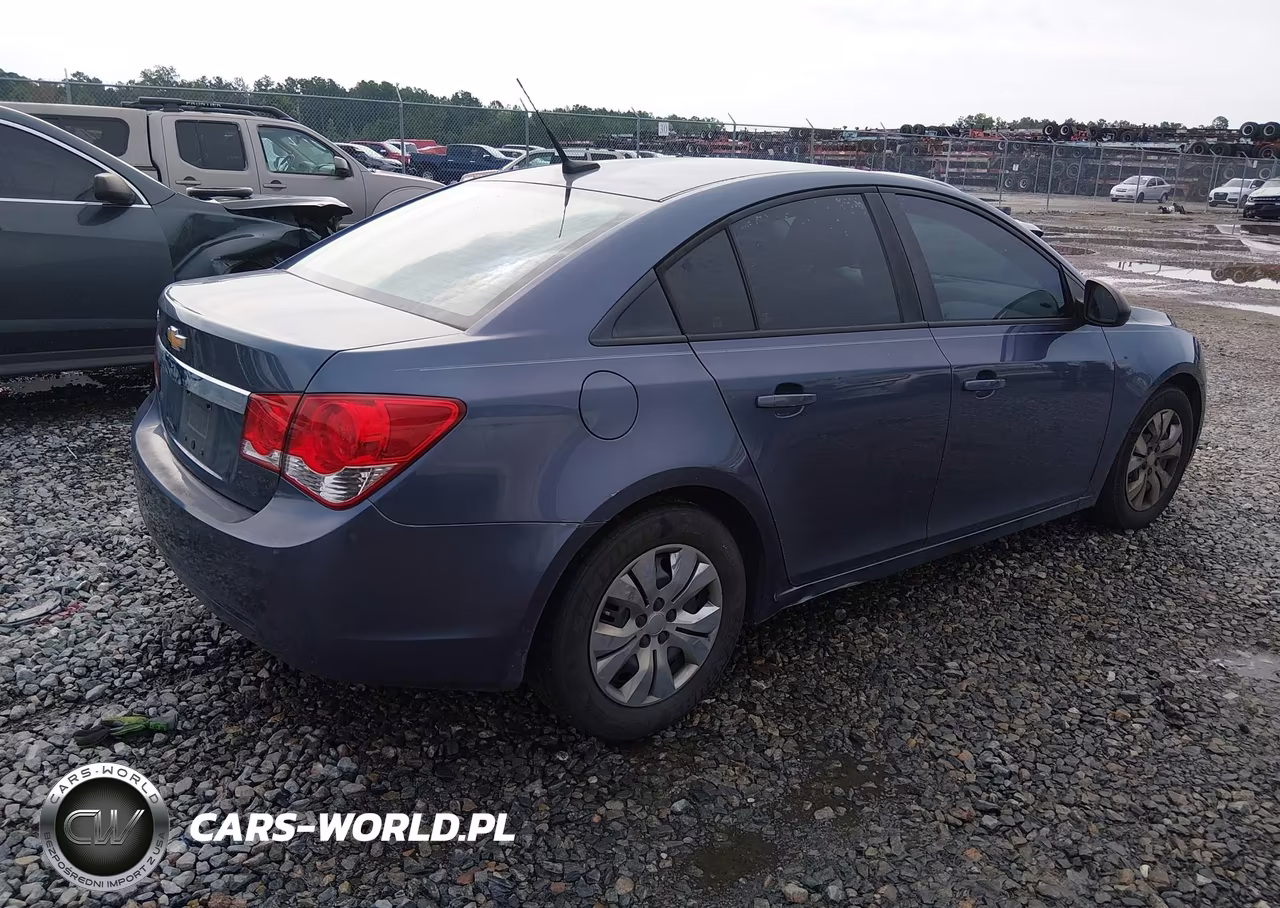 2014 Chevrolet Cruze Ls Auto VIN:1G1PA5SG5E7256659 - 4