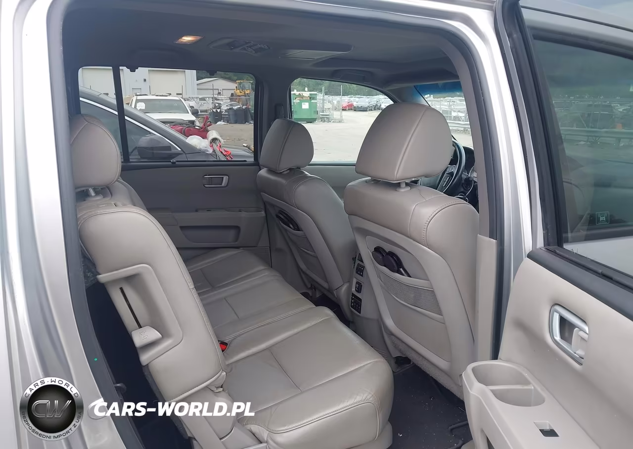 2011 Honda Pilot Touring VIN:5FNYF3H94BB038387 - 8