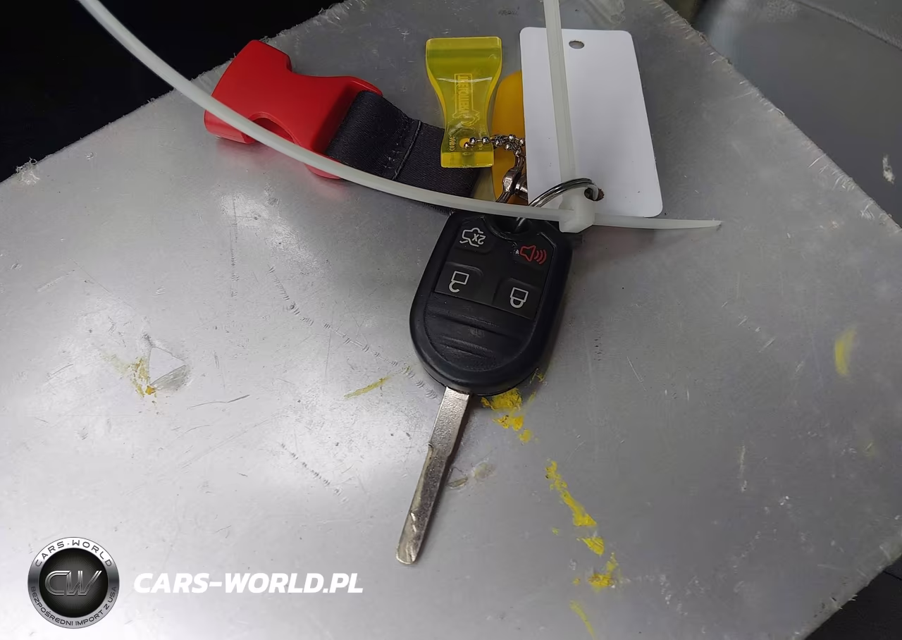 2019 Ford Transit-250 VIN:1FTYR3XM3KKA17143 - 11