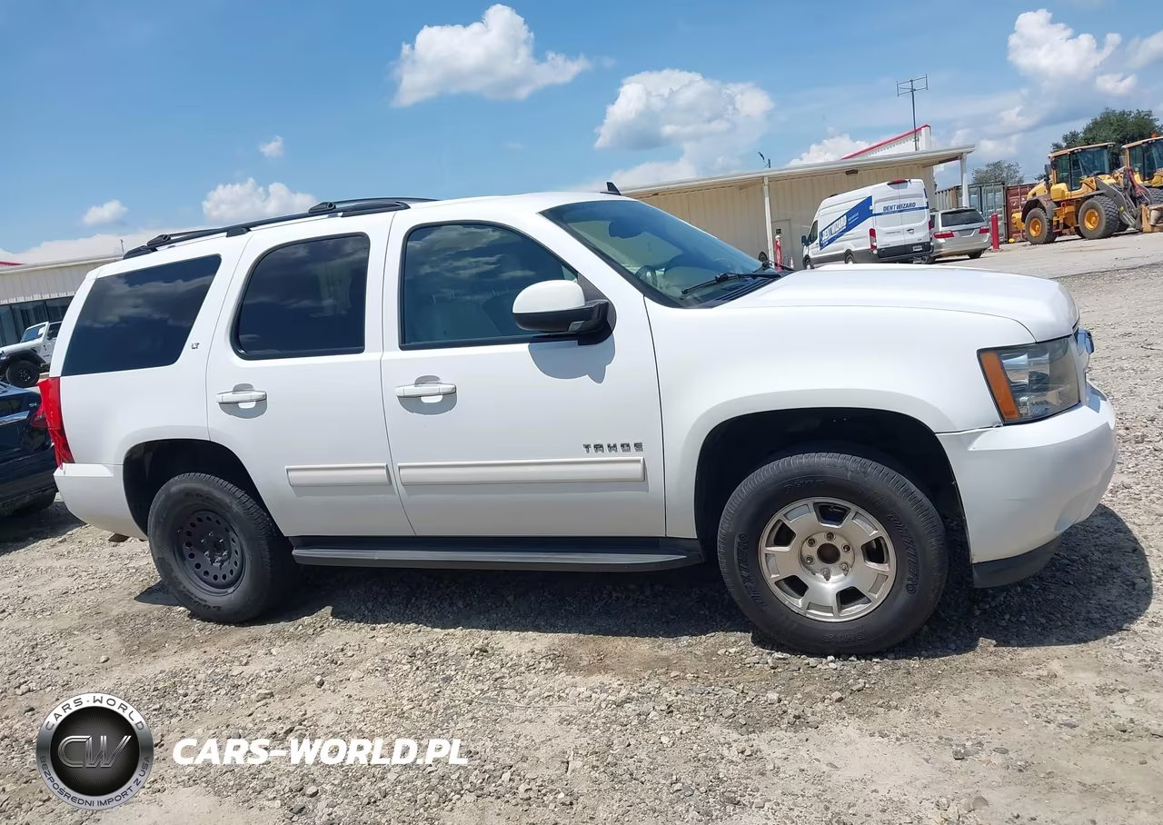2011 Chevrolet Tahoe Lt VIN:1GNSCBE07BR381730 - 13