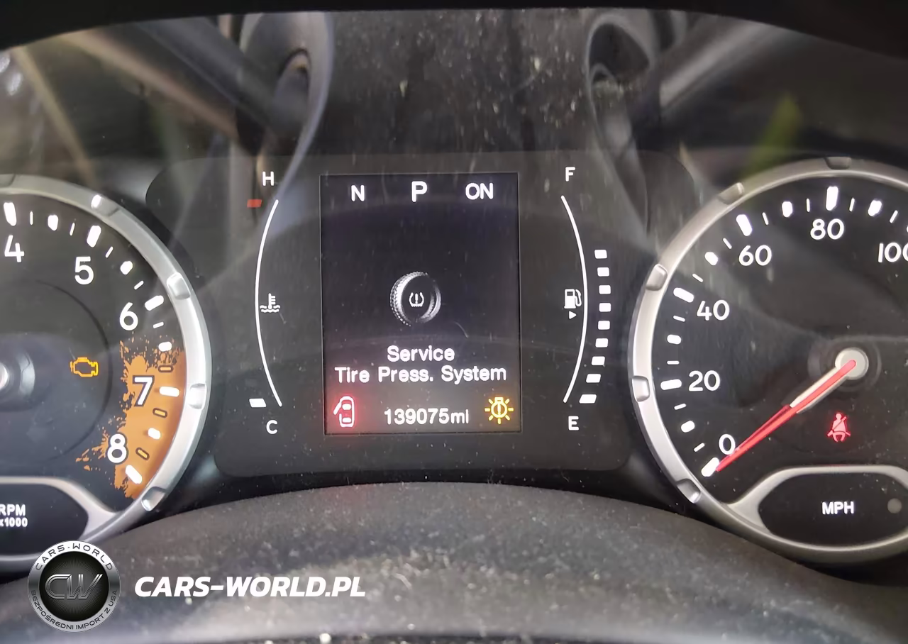 2017 Jeep Renegade Sport VIN:ZACCJBAB2HPG36916 - 15