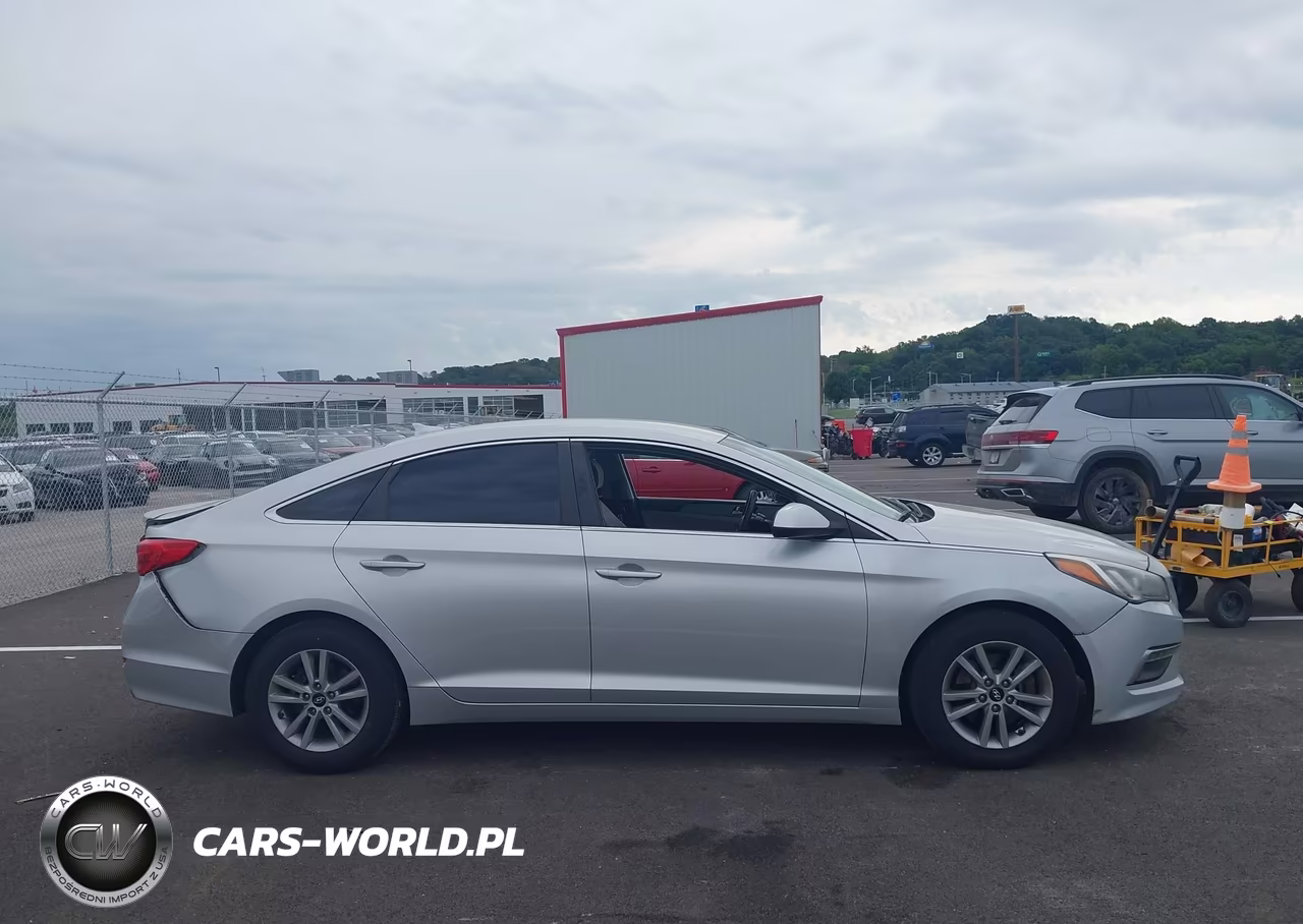 2015 Hyundai Sonata Se VIN:5NPE24AFXFH123388 - 13