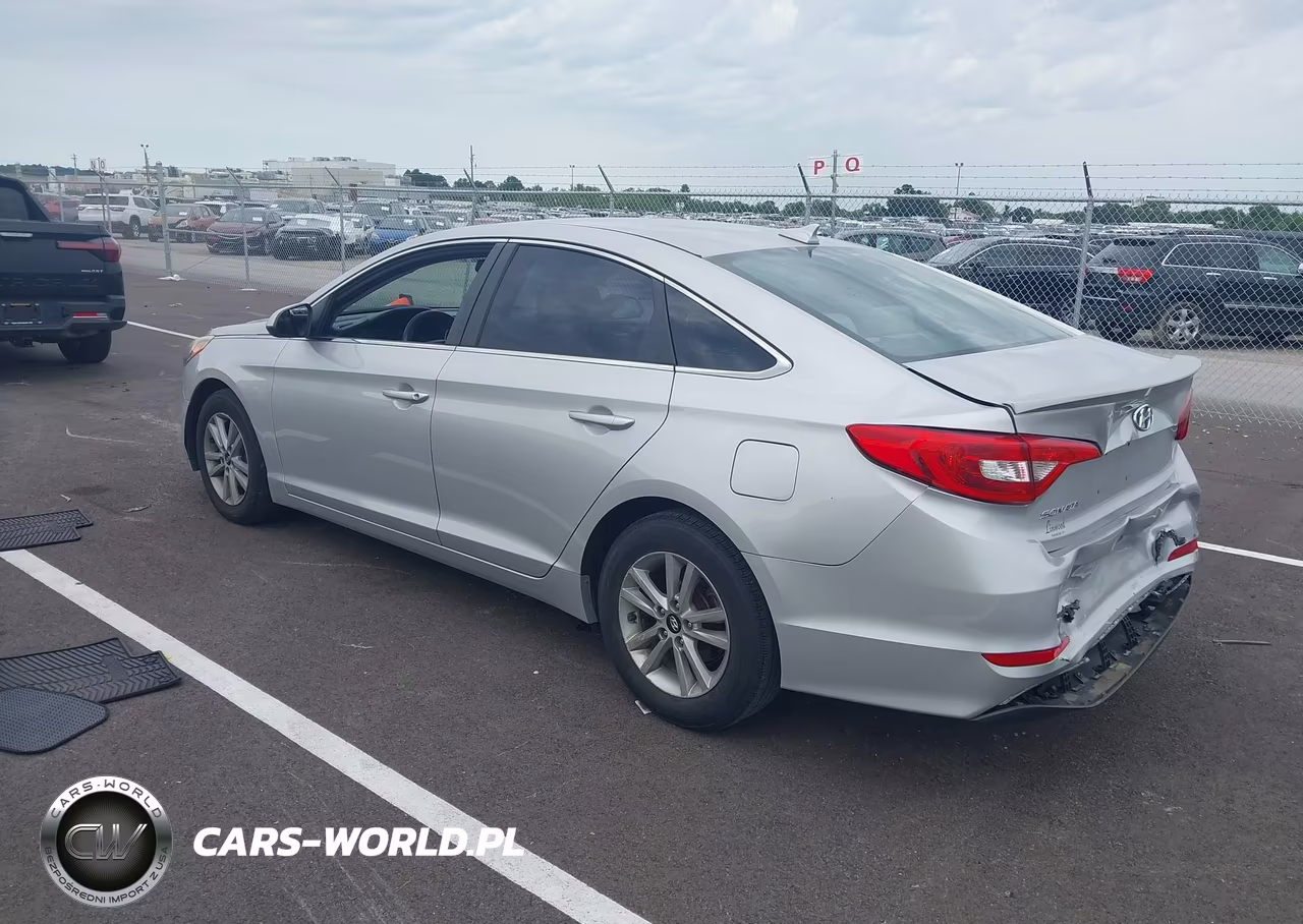 2015 Hyundai Sonata Se VIN:5NPE24AFXFH123388 - 3