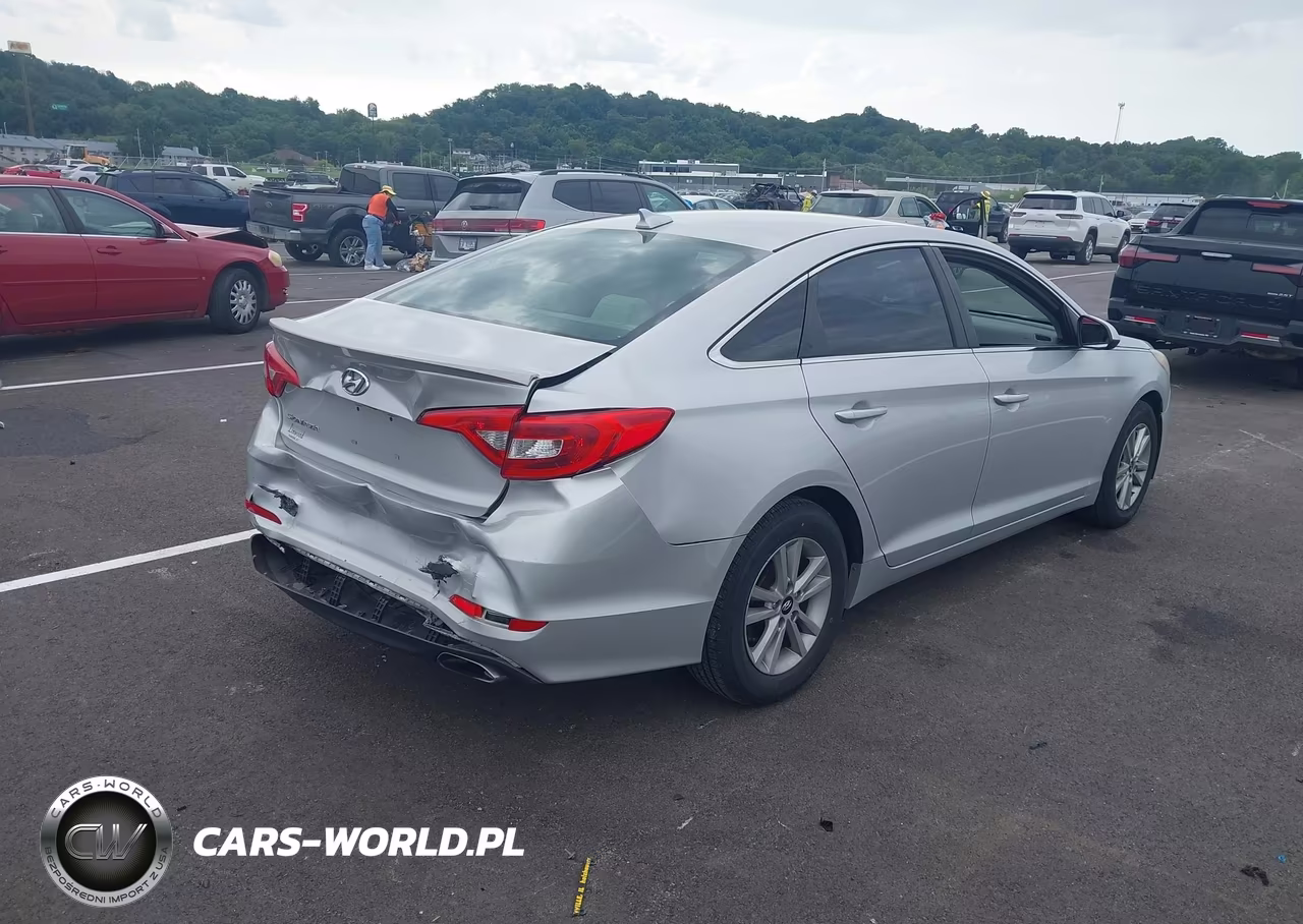 2015 Hyundai Sonata Se VIN:5NPE24AFXFH123388 - 4