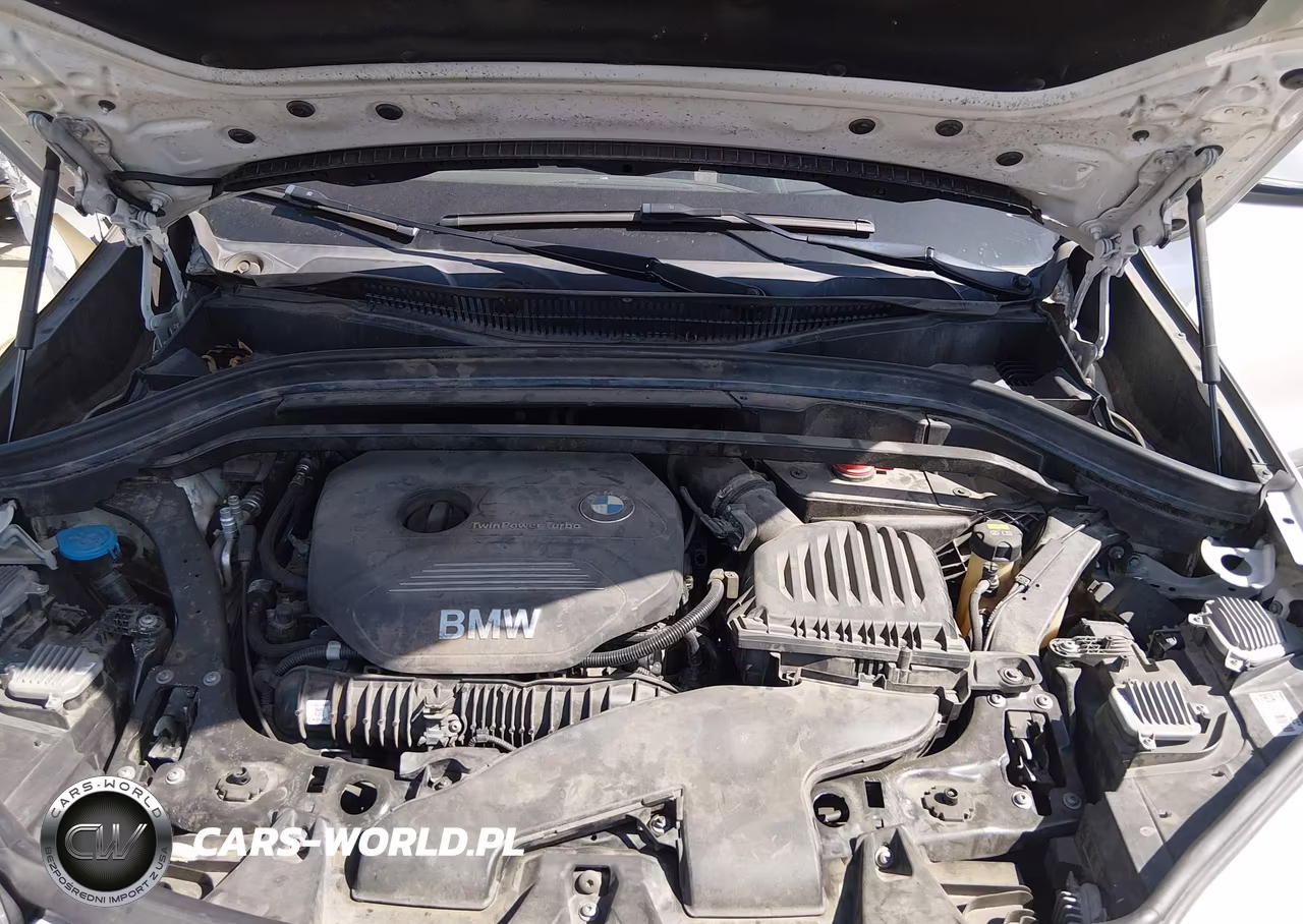 2018 BMW X1 Sdrive28I VIN:WBXHU7C39J3H43137 - 10