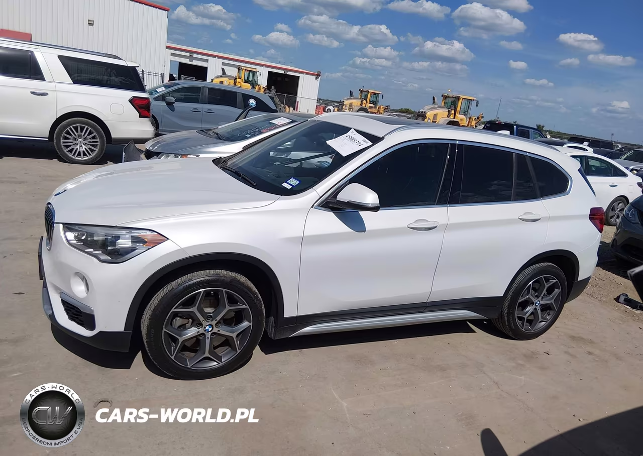 2018 BMW X1 Sdrive28I VIN:WBXHU7C39J3H43137 - 13