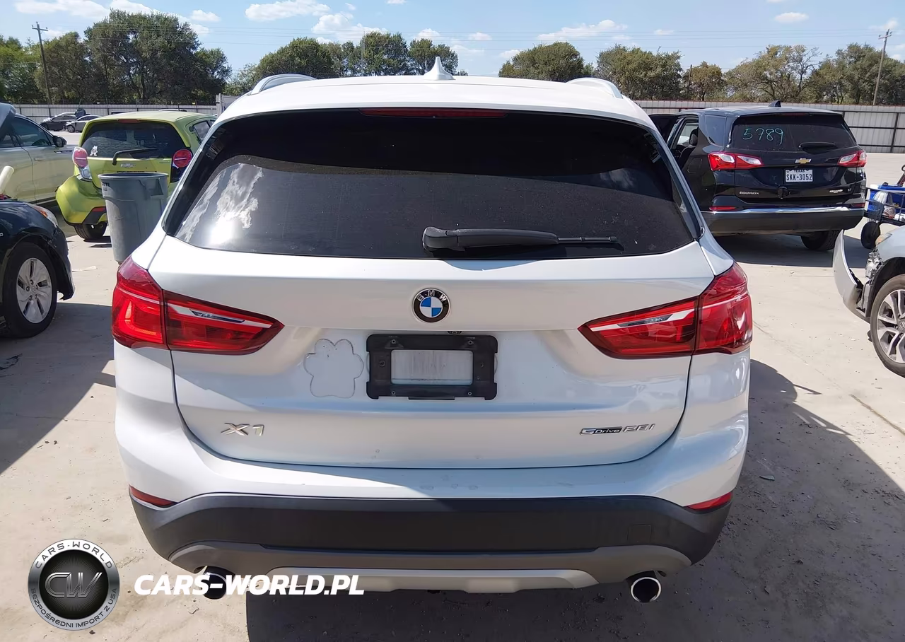 2018 BMW X1 Sdrive28I VIN:WBXHU7C39J3H43137 - 15