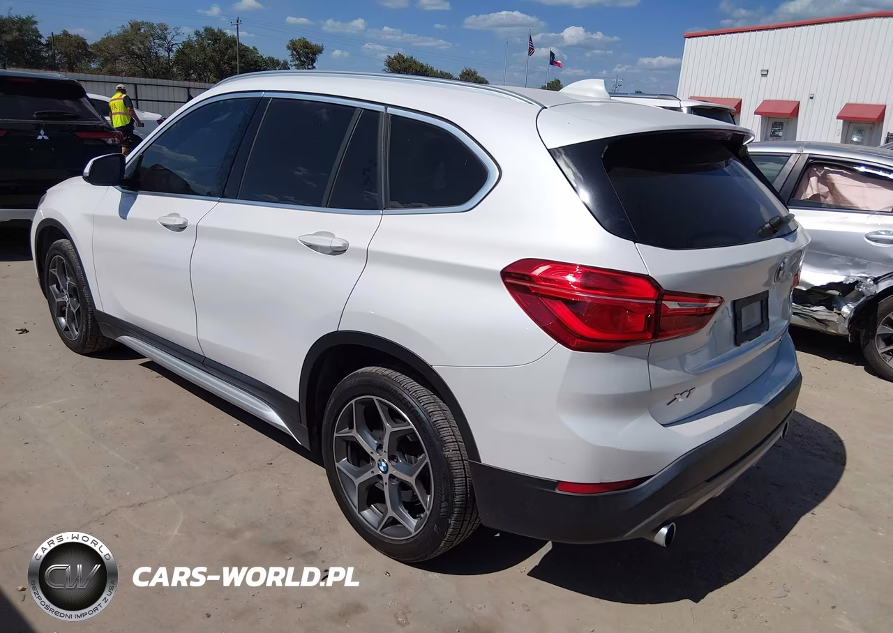 2018 BMW X1 Sdrive28I VIN:WBXHU7C39J3H43137 - 3