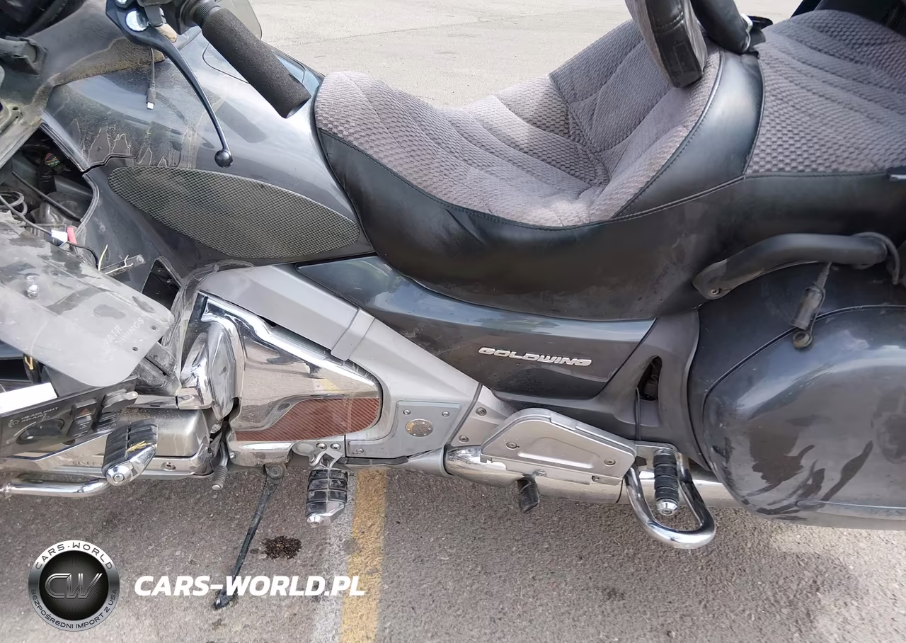 2005 Honda Gl1800 VIN:1HFSC47085A401686 - 9
