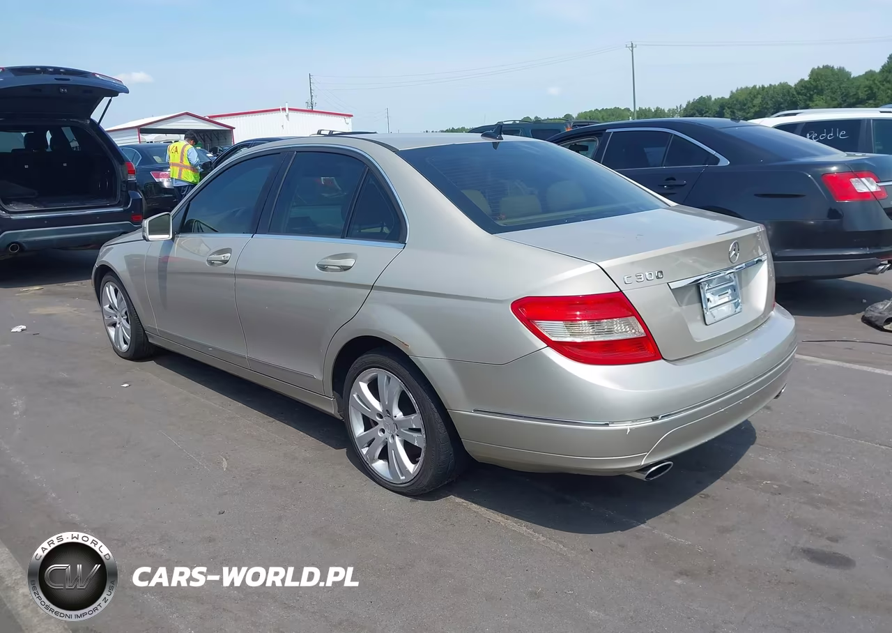 2011 Mercedes-Benz C 300 Luxury-Sport VIN:WDDGF5EB0BR157567 - 3
