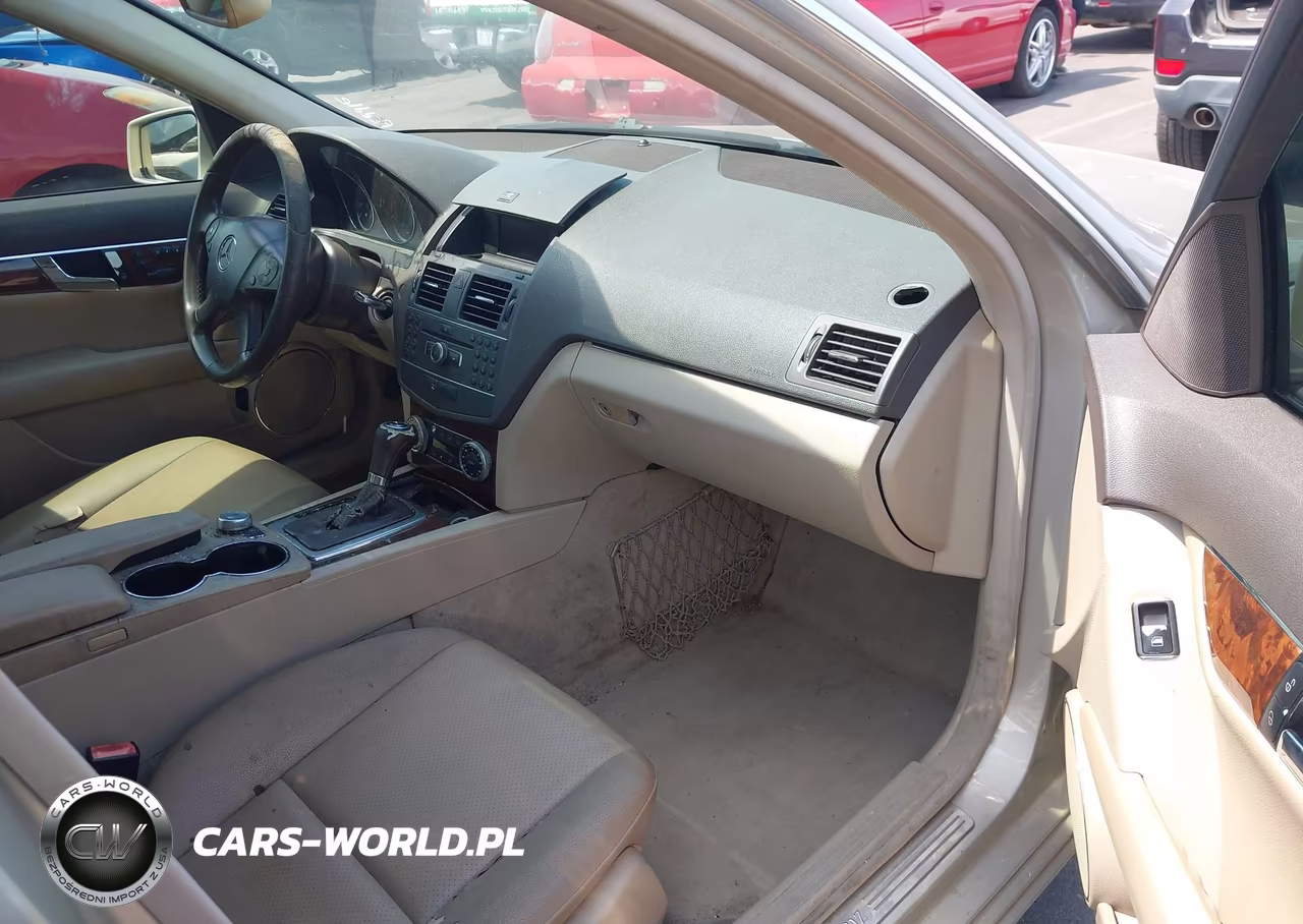2011 Mercedes-Benz C 300 Luxury-Sport VIN:WDDGF5EB0BR157567 - 5