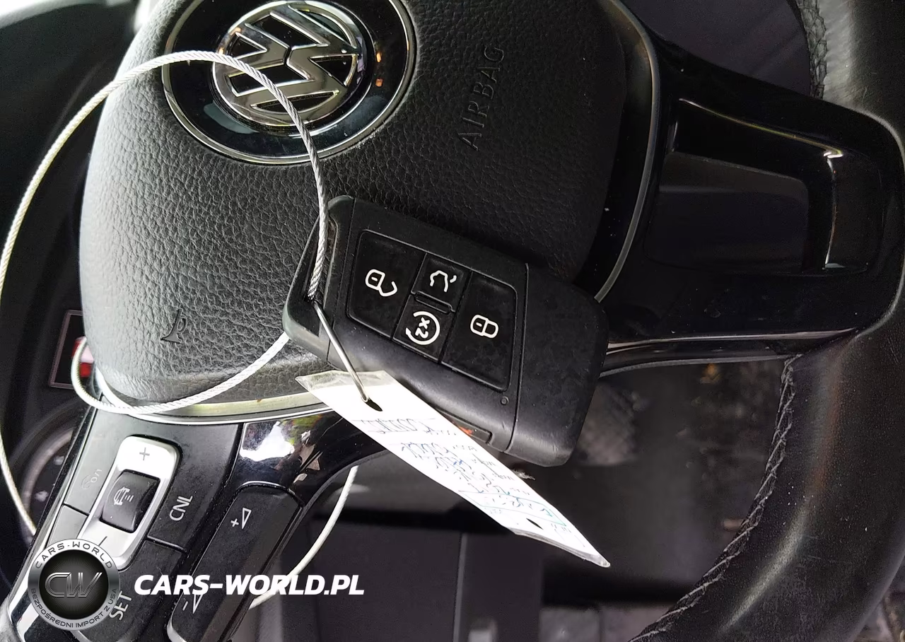 2018 Volkswagen Atlas 3.6L V6 Sel VIN:1V2ER2CA1JC505443 - 11