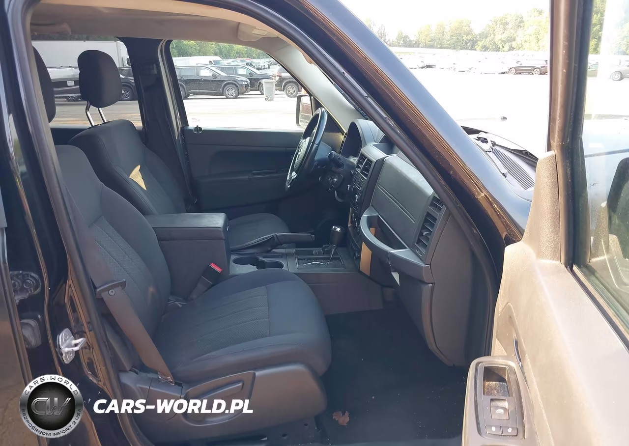2012 Jeep Liberty Sport VIN:1C4PJMAK7CW111259 - 5