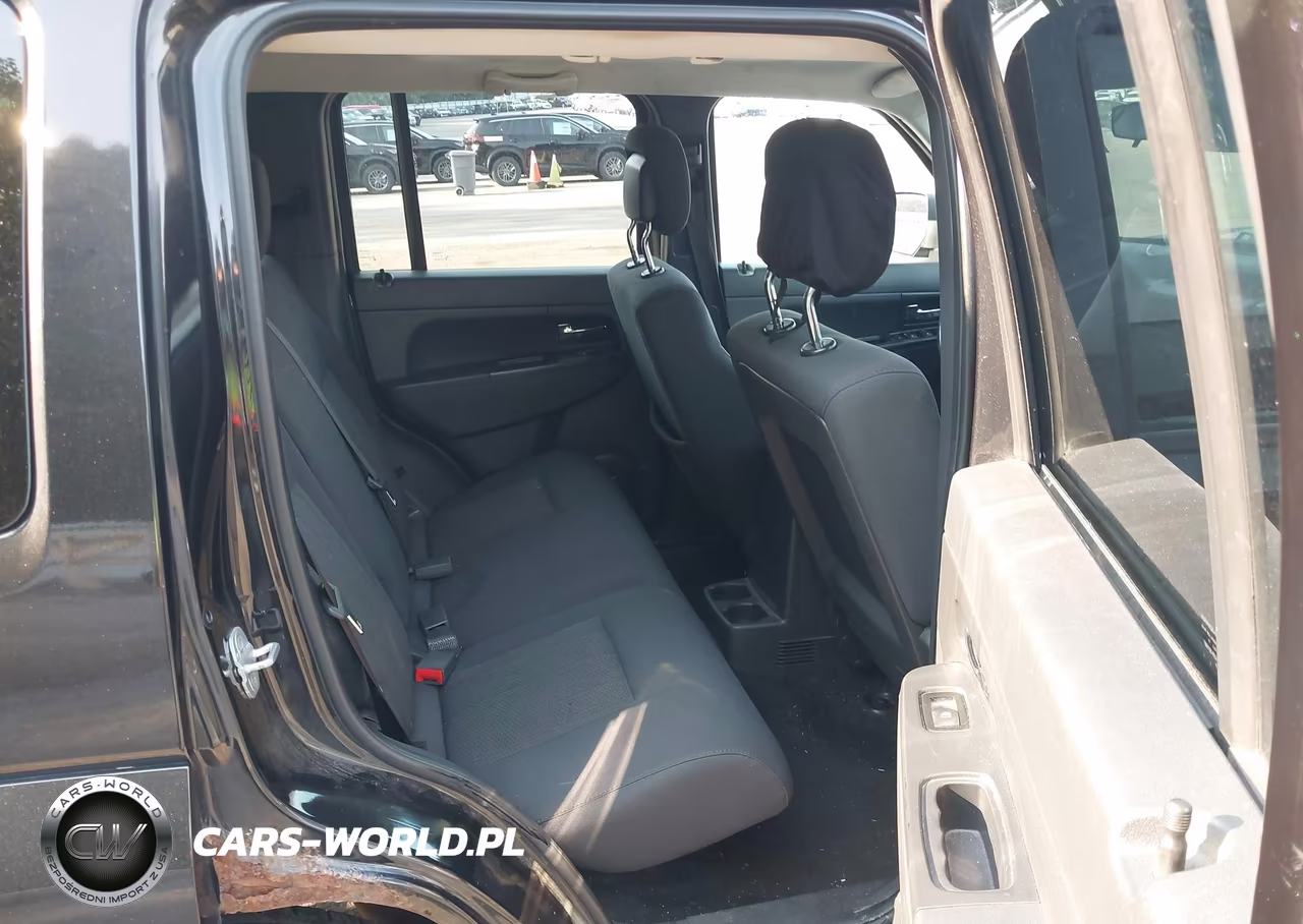 2012 Jeep Liberty Sport VIN:1C4PJMAK7CW111259 - 8