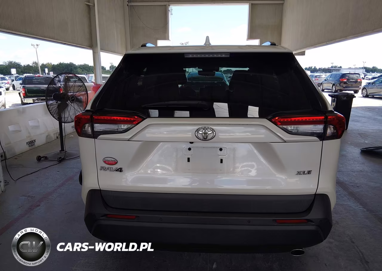2021 Toyota Rav4 Xle Premium VIN:2T3C1RFV0MW183807 - 16