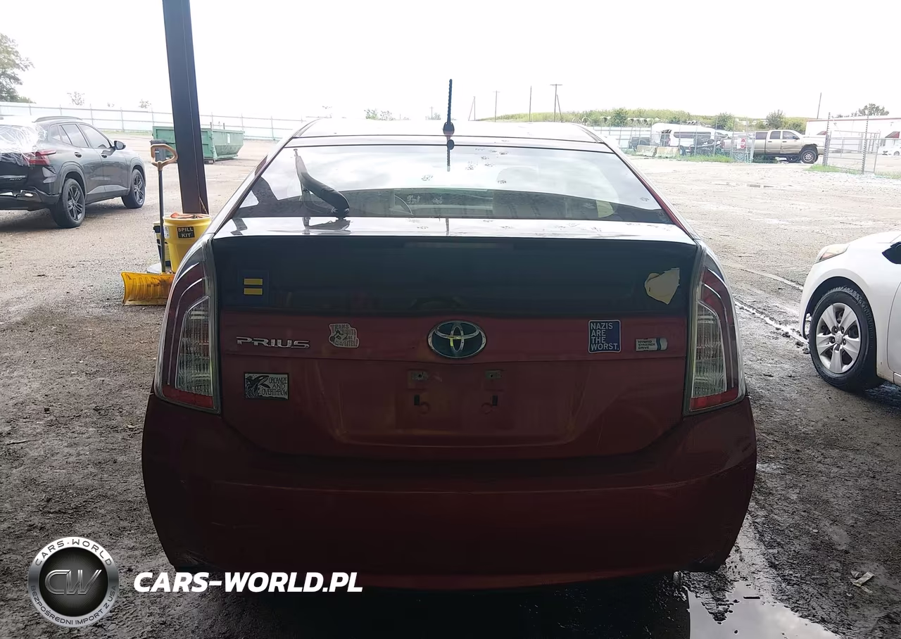 2014 Toyota Prius Two VIN:JTDKN3DU5E1737673 - 17