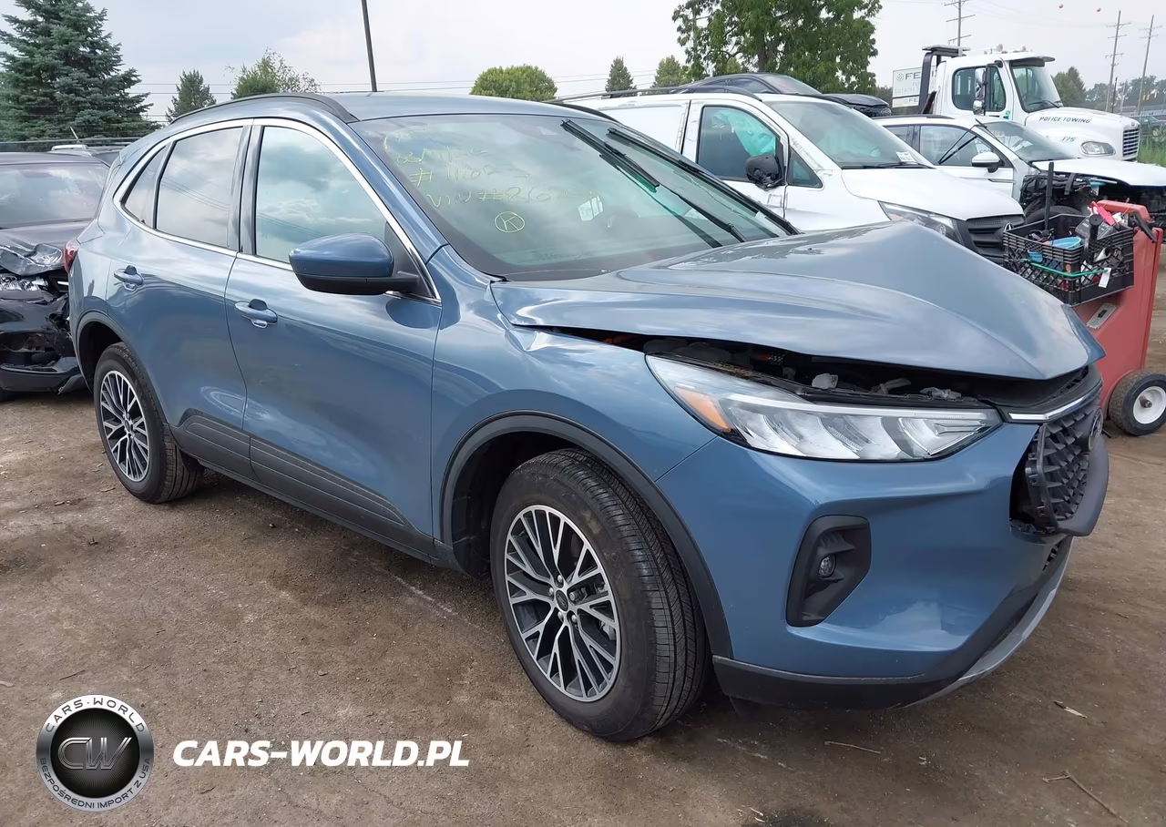 2025 Ford Escape Phev