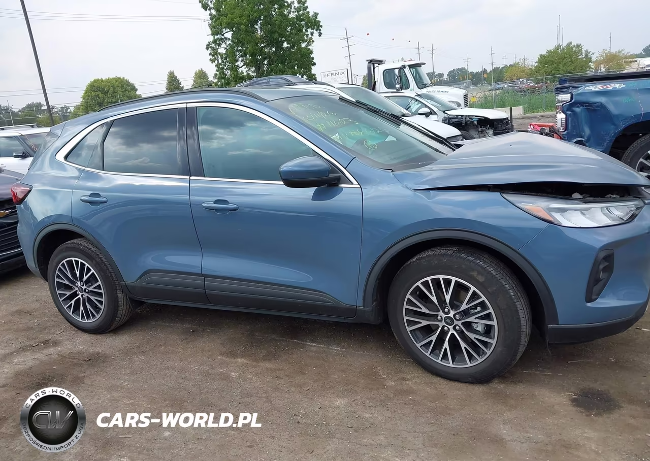 2025 Ford Escape Phev VIN:1FMCU0E13SUA53365 - 13