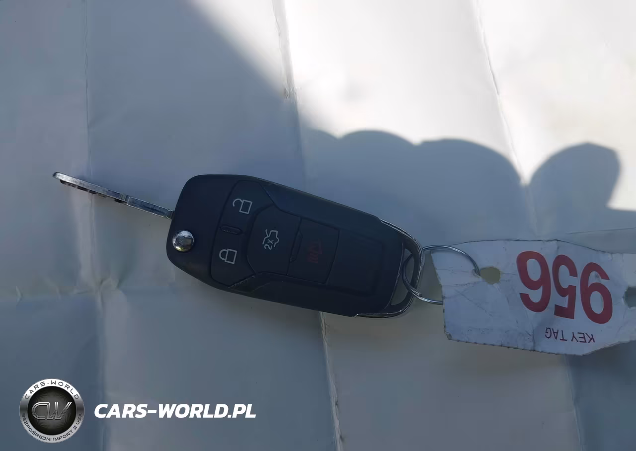 2015 Ford Fusion Se VIN:3FA6P0HD8FR130345 - 11