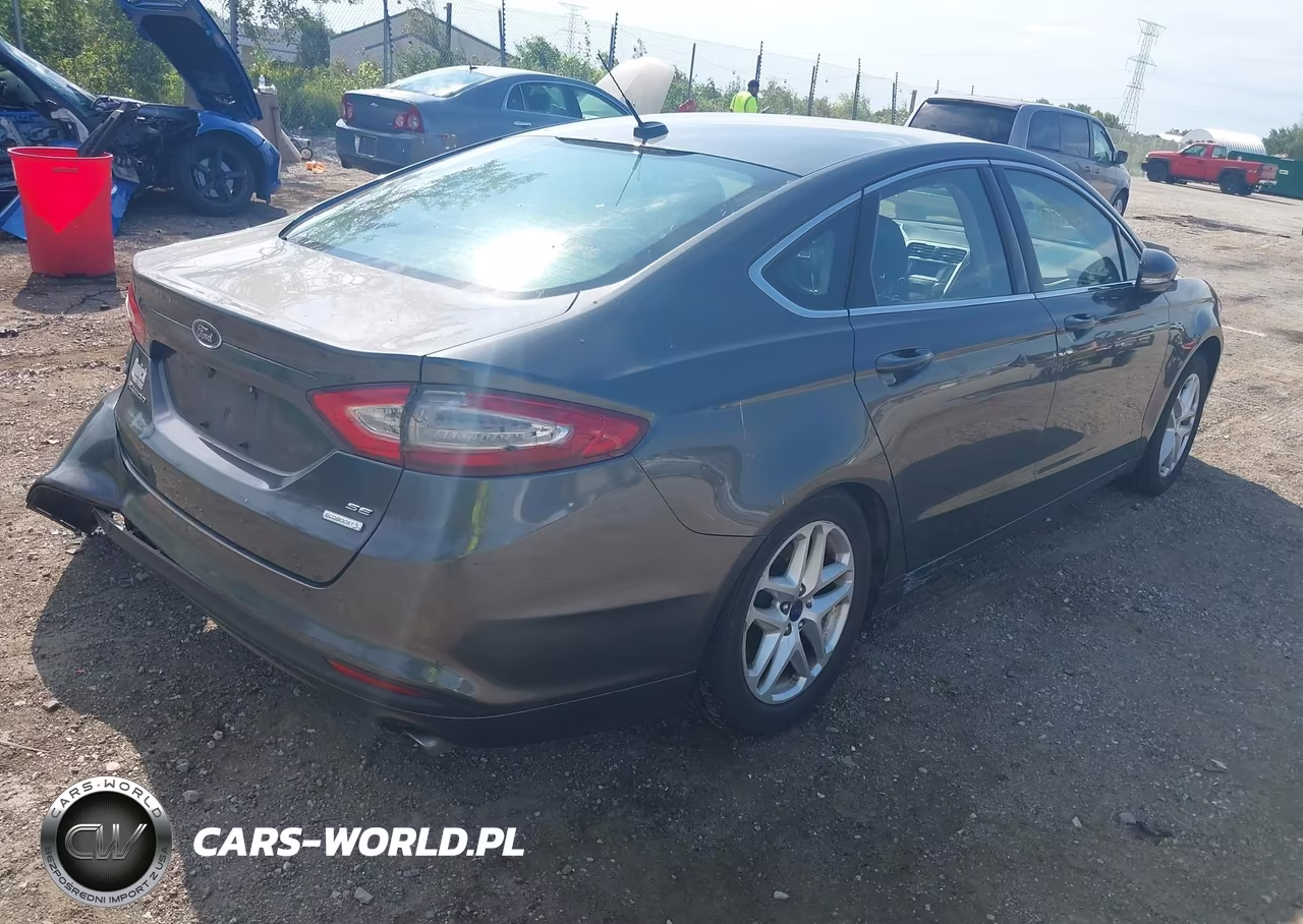 2015 Ford Fusion Se VIN:3FA6P0HD8FR130345 - 4