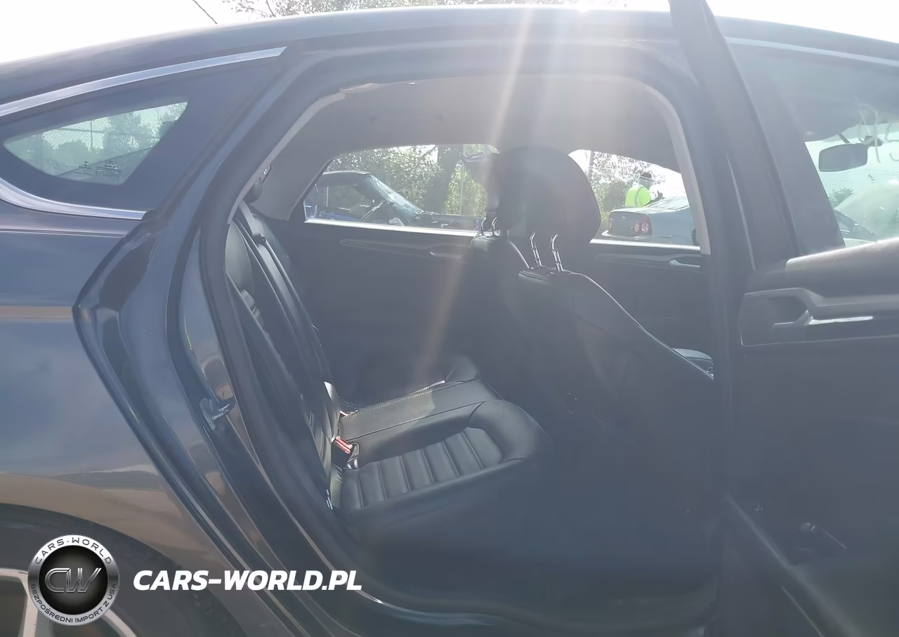 2015 Ford Fusion Se VIN:3FA6P0HD8FR130345 - 8