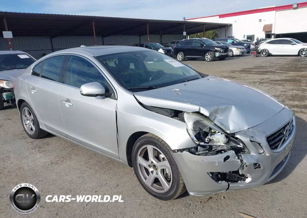 2012 Volvo S60 T5-T5 W-Moonroof