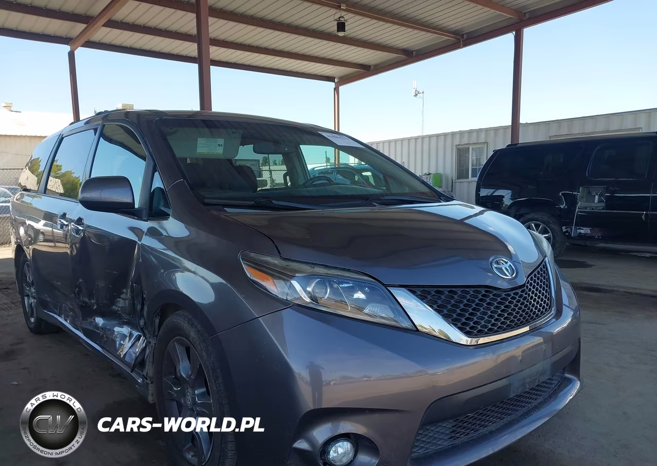 2015 Toyota Sienna Se 8 Passenger – zdjęcie 1 z 16