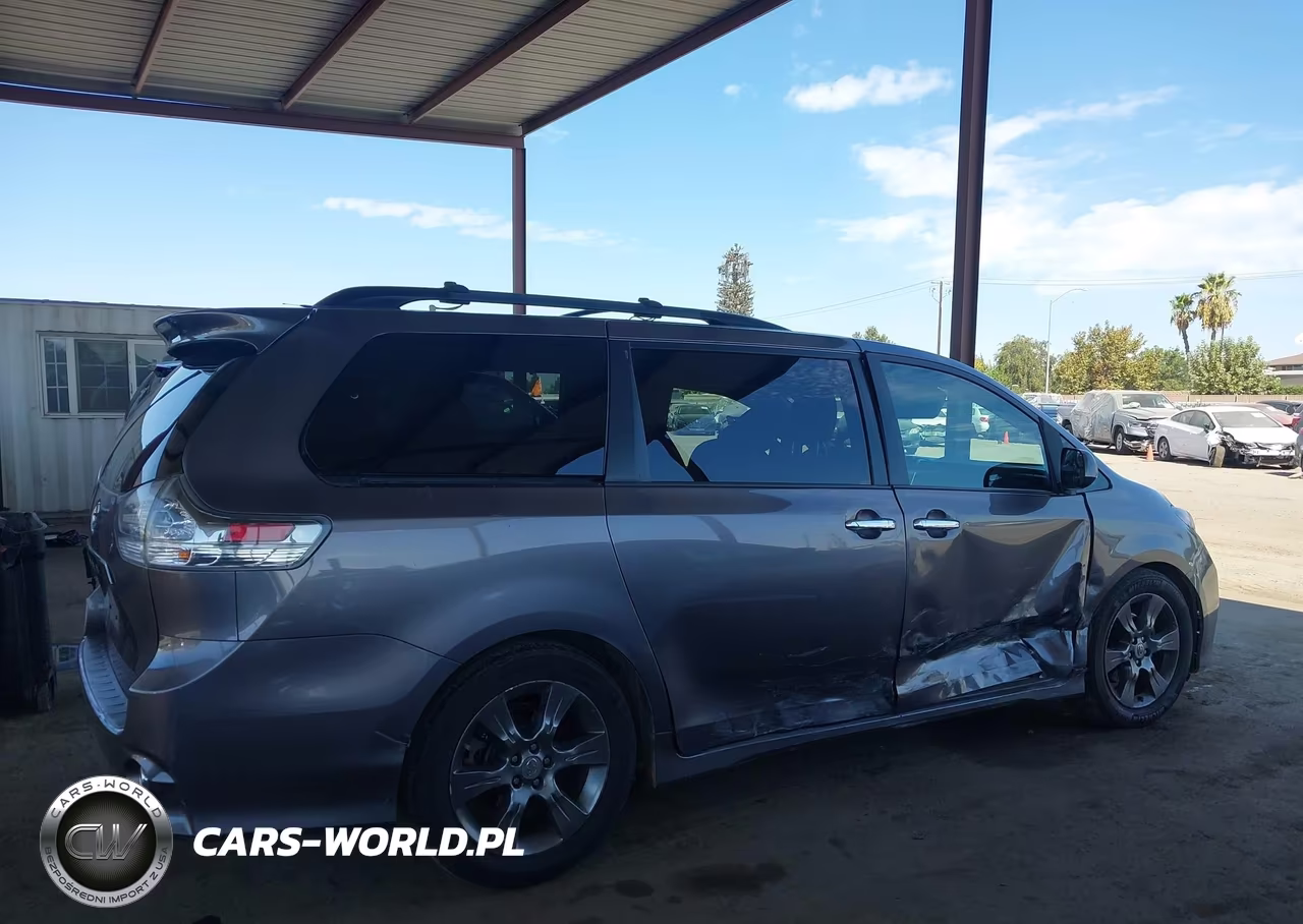 2015 Toyota Sienna Se 8 Passenger VIN:5TDXK3DC9FS641703 - 13