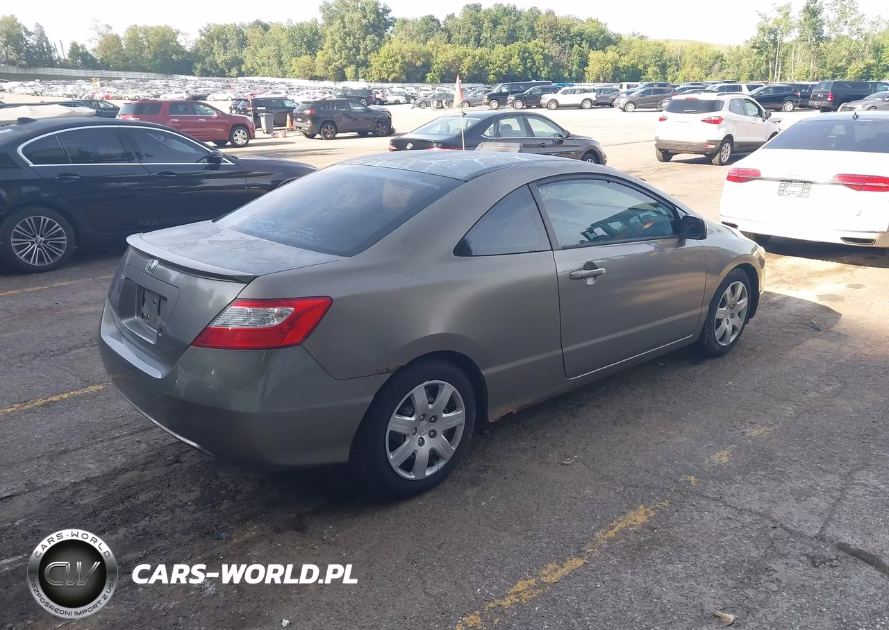 2007 Honda Civic Lx VIN:2HGFG12657H524975 - 4