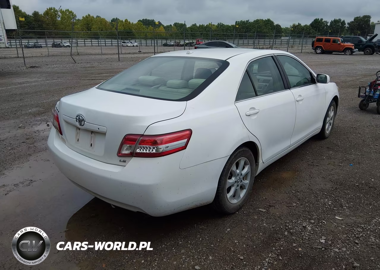 2010 Toyota Camry Le VIN:4T1BF3EK9AU522568 - 4