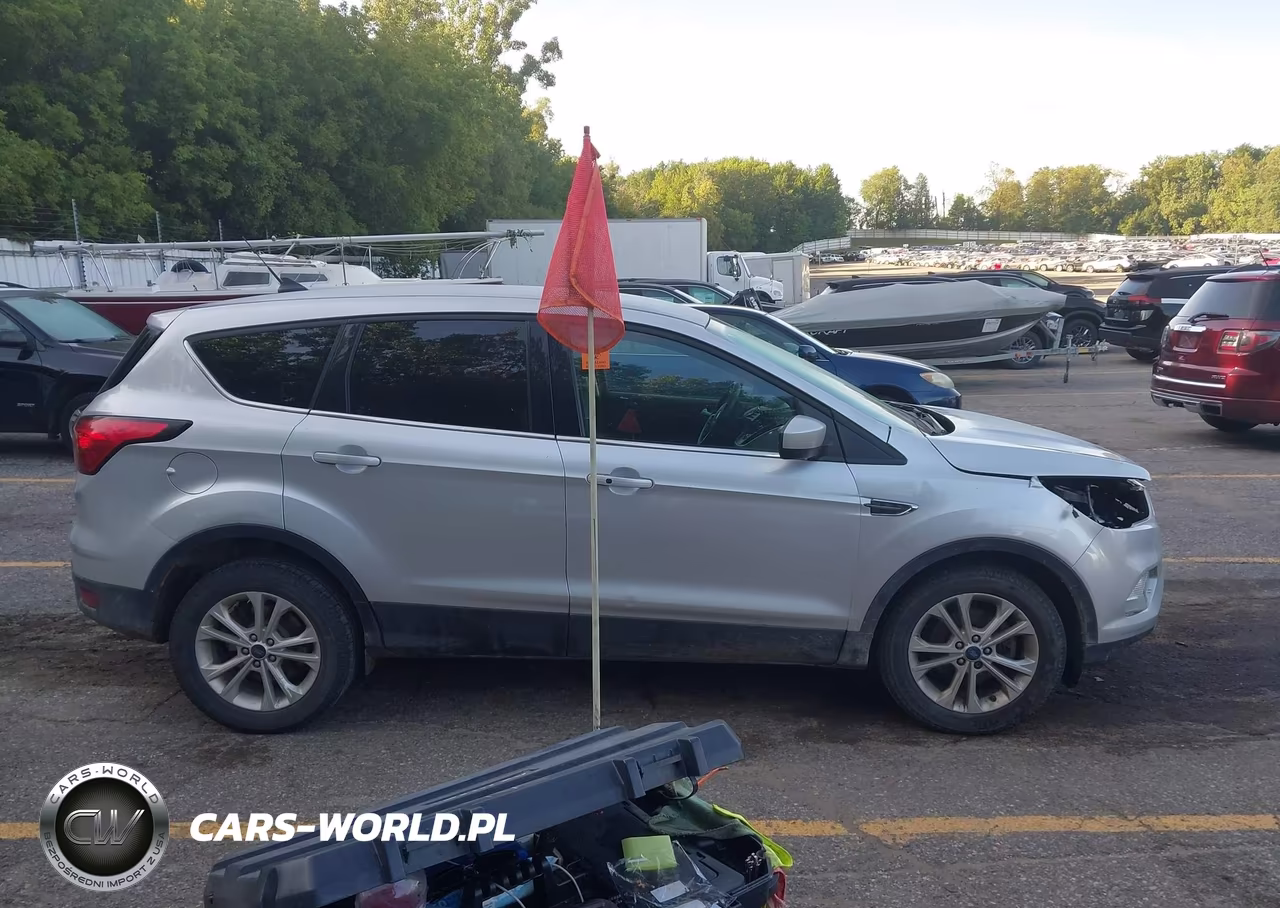 2019 Ford Escape Se VIN:1FMCU0GD3KUB30792 - 13